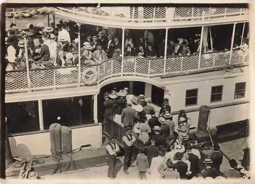 Paddle steamer boat - steamer, dock