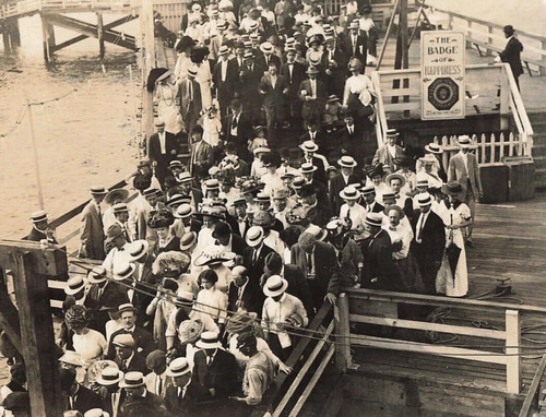 Paddle steamer boat - paddle,